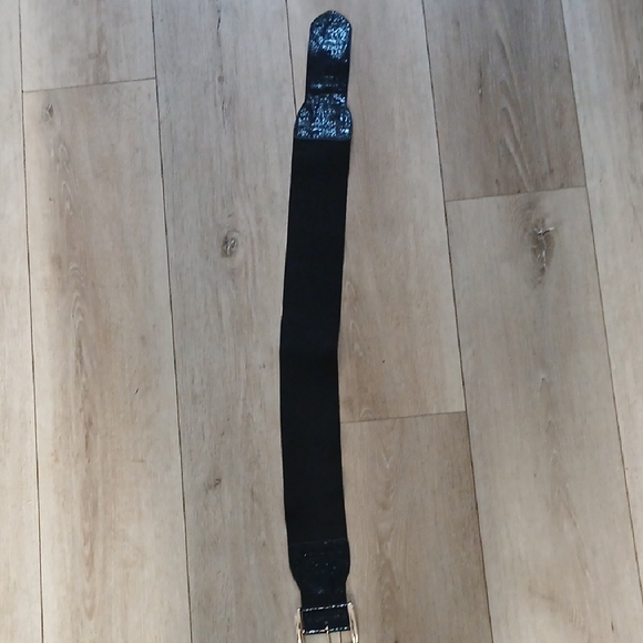 Express Black Belt with Sturdy Silver Buckle - Picture 1 of 4